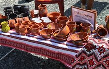 Фото 3: У Митрополичих садах Львова вдруге відбулися «Великодні гаївки з Владиками»