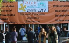 Фото 4: Сьогодні у Львові відбулась перша спільна молитва паломників ТЕЗЕ