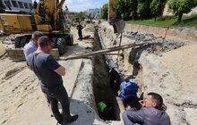 Фото 1: Облаштування квазікільця на вул. Шевченка: переключення водопроводів, асфальтування, стелення бруківки