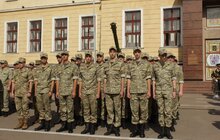 Фото 8: Урочистий ритуал складання Військової присяги студентами цивільних вищих навчальних закладів, які навчалися за програмою підготовки офіцерів запасу 