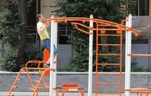 Фото 2: Реконструйований спортивний майданчик на вул. Марка Вовчка