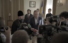 Фото 12: Блаженніший Епіфаній залишив запис у Книзі почесних гостей Львова