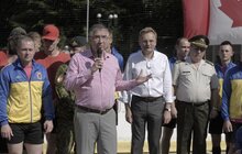 Фото 9: У Львові зіграли у вуличний хокей із канадцями