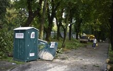 Фото 16: Аварійні бригади оперативно ліквідовують наслідки негоди в місті