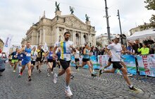 Фото 6: Близько півтори тисячі людей взяли участь у забігу «Meest Run the World. Львівська десятка»