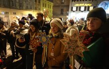 Фото 8: У Львові провели першу різдвяну екскурсію з пампухами, колядою і історіями про святкування 100 років тому (відео)