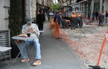 Фото 3: На вул. Галицькій проводять поточний ремонт пішохідної частини