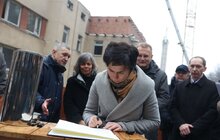 Фото 2: У Брюховичах заклали капсулу на місці майбутнього найбільшого реабілітаційного центру екосистеми UNBROKEN (відео)