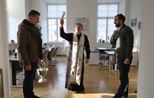 Фото 13: У Львові військові капелани освятили воду: її впродовж дня можуть набрати усі охочі (фото/відео)