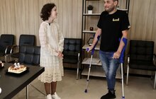 Фото 11: У день народження – здійснили мрію: у Львові дівчинка з Вугледару зустрілась із військовим, що боронив її місто