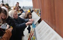 Фото 9: З нагоди Дня пам'яті Героїв Небесної Сотні у Львові підняли прапор Андрія Дигдаловича, який загинув на Майдані (відео)