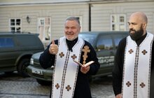 Фото 3: Львівська співачка Ірина Федишин купила ще 20 авто для ЗСУ за кошти зі своїх концертів Європою