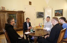 Фото 12: Тюльпани у Львові цвістимуть щороку, - почесний консул України в Нідерландах (відео)