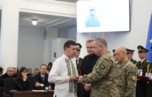 Фото 3: До Дня Героїв у Львові 30 захисників посмертно нагородили «Почесним знаком Святого Юрія» (фото/відео)