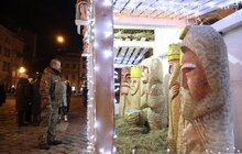 Фото 6: У центрі Львова встановили різдвяну шопку (відео)