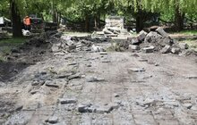 Фото 8: На Пагорбі Слави розпочали роботи з ексгумації радянських військових поховань: перші знахідки (відео)