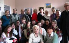 Фото 2: До львів’ян похилого віку завітала «Різдвяна коляда»