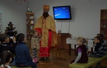 Фото 1: До Дня св. Миколая для дітей учасників АТО соціальні фахівці провели захід «Тепло наших сердець»