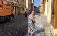 Фото 2: Сьогодні на вулицях Львова працюватимуть порохотяги, а з п’ятниці повторно митимуть вулиці