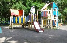 Фото 16: Комунальні служби щоденно проводять дезінфекцію у житлових будинках