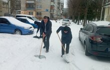 Фото 11: Працівники Львівської мерії долучились до прибирання міста від снігу