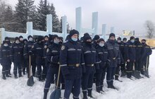Фото 10: Підприємці, військові та будівельні компанії допомагають місту з прибиранням снігу