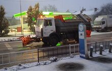 Фото 7: Впродовж дня снігоприбиральна техніка працюватиме в робочому режимі