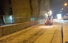 Фото 2: Для посипання доріг від ожеледиці минулої доби використано 513 м3 піскосуміші та 212 м3 солі