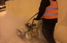 Фото 43: Для посипання доріг від ожеледиці минулої доби використано 513 м3 піскосуміші та 212 м3 солі