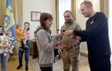Фото 4: “Дякуємо за справжнього Захисника” - у Львові вручили подяки рідним захисників 24-ї бригади, які захищають Україну