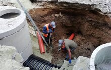 Фото 1: На вул. Героїв Майдану, 5а ремонтують колектор