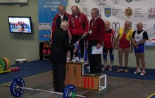 Фото 8: На Чемпіонаті світу з важкої атлетики серед ветеранів вручили перші нагороди 