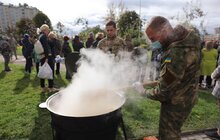 Фото 29: На площі перед Центром Довженка у Львові урочисто підняли Державний прапор
