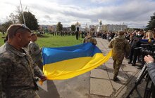 Фото 37: На площі перед Центром Довженка у Львові урочисто підняли Державний прапор