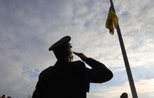 Фото 5: На Меморіалі Героїв Небесної Сотні курсанти Львівського ліцею Героїв Крут підняли національний стяг