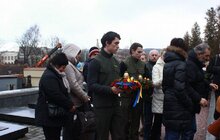Фото 7: Львів’яни вшанували Героїв Небесної Сотні на Личаківському кладовищі