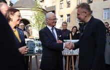 Фото 1: Король Швеції у Львові: «Люди борються до останнього — це не забудеться» (фото/відео)