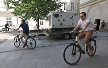 Фото 13: Львівські садівники та інспектори з паркування їздитимуть на службових електровелосипедах