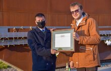 Фото 13: На Меморіалі Героїв Небесної сотні підняли синьо-жовтий стяг та привітали волонтерів з їхнім днем