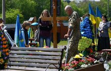 Фото 14: На Личакові помолились на могилах бійців АТО