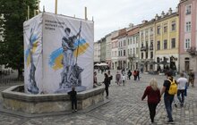 Фото 6: На пл. Ринок візуалізували фонтани