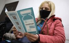 Фото 8: У Львові продовжують вакцинувати людей, які забезпечують роботу міста
