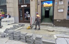 Фото 4: На вул. Коперника завершують поточний ремонт хідника