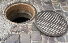 Фото 11: Львівводоканал з допомогою машини-робота із вмонтованою камерою перевірив стан колектора на вул. Голубовича
