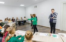 Фото 5: Цього року діти допомагали обирати переможців конкурсу «Успішний педагог»