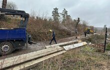 Фото 4: На Голосківському кладовищі облаштовують під’їзні дороги