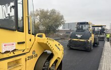 Фото 4: На вул. Пластовій, де була ґрунтова дорога, постелили асфальт