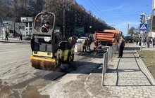 Фото 6: На вихідних для ліквідації ям на дорогах Львова використали 114 тонн гарячого асфальту