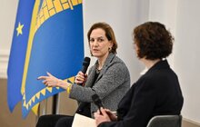 Фото 6: Лауреатка Пулітцерівської премії Енн Епплбом провела відкриту розмову у львівській Ратуші