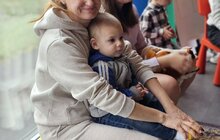 Фото 8: Місто подарувало дітям, які потребують найбільше, подарунки від святого Миколая